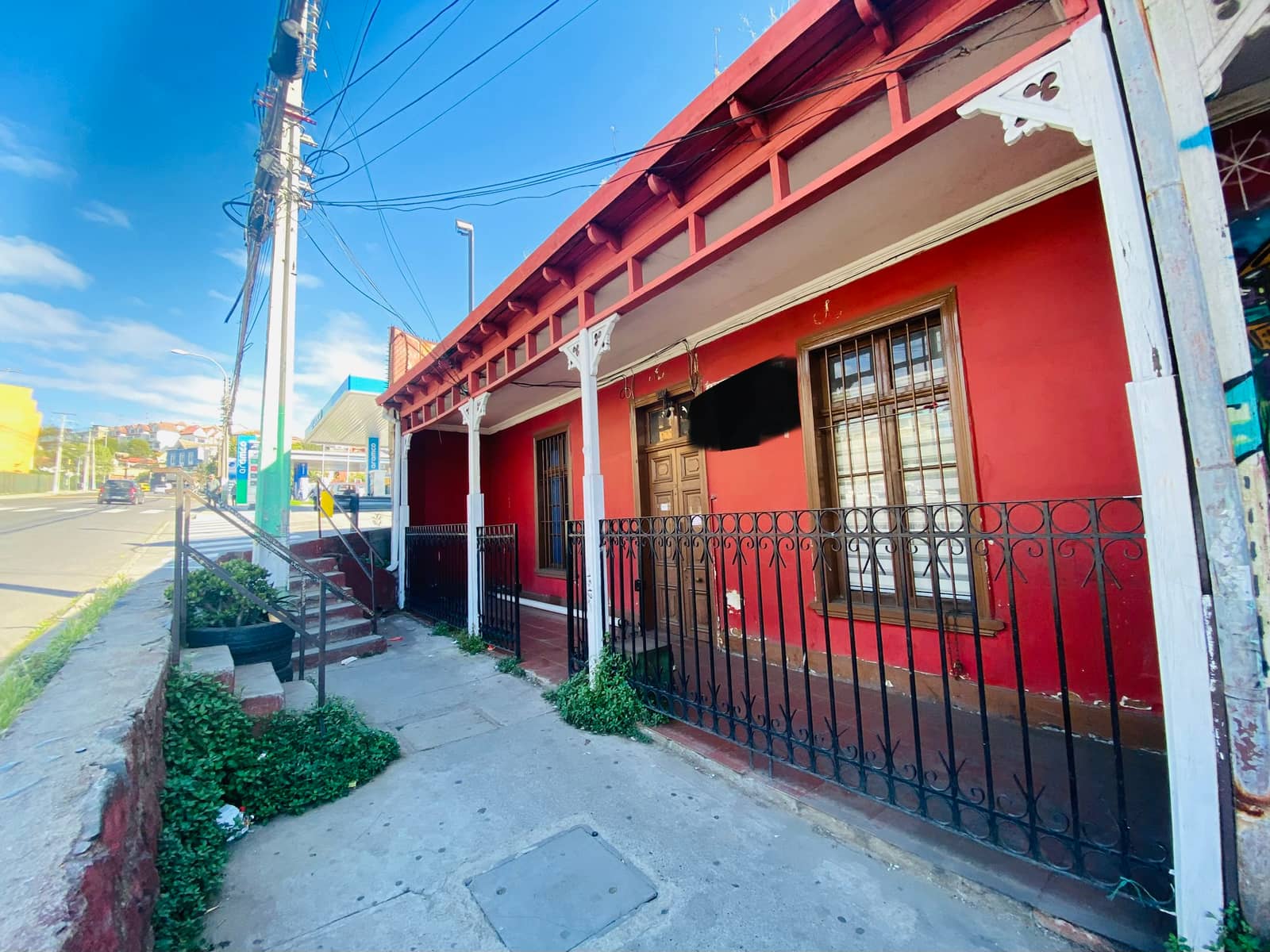 Vendo terreno con locales comerciales — imagen 4